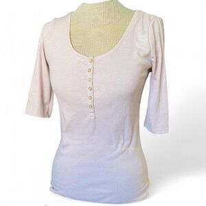 Women's Scoop Neck Ribbed Henley Top in Baby Pink